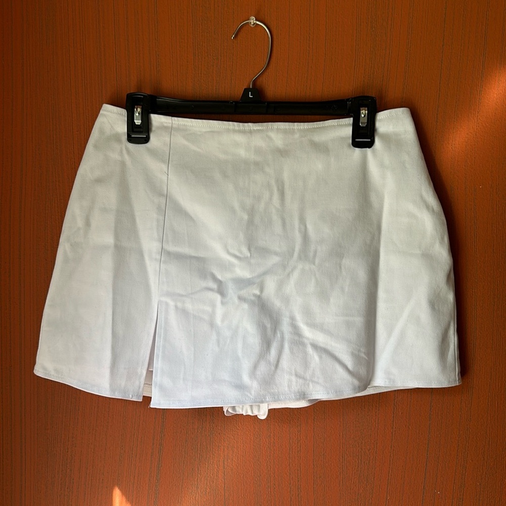 LA Hearts white skort L